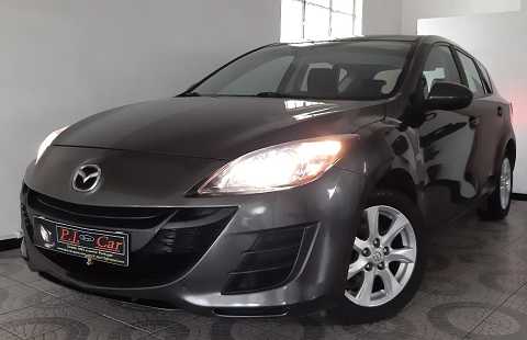 MAZDA 3 