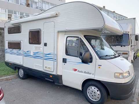 AUTOCARAVANA 4 A 6 LUGARES 