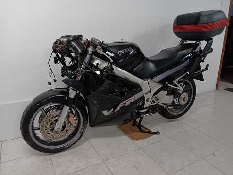 HONDA VFR 